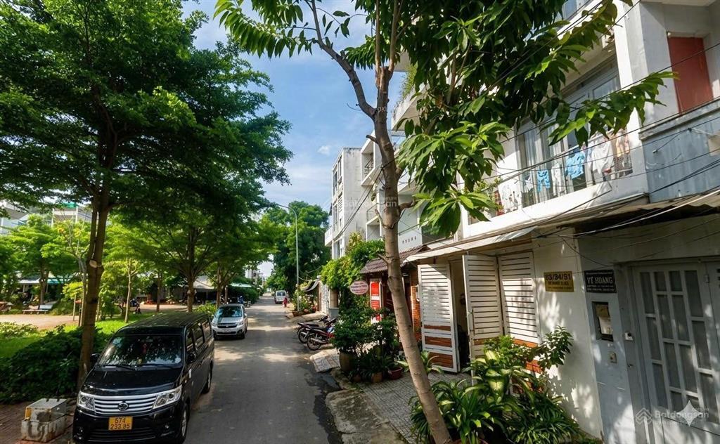 Bán gấp nhà ,ngay công viên bình lợi ,4 tầng, hoàn công đầy đủ , giá 12.9 tỷ