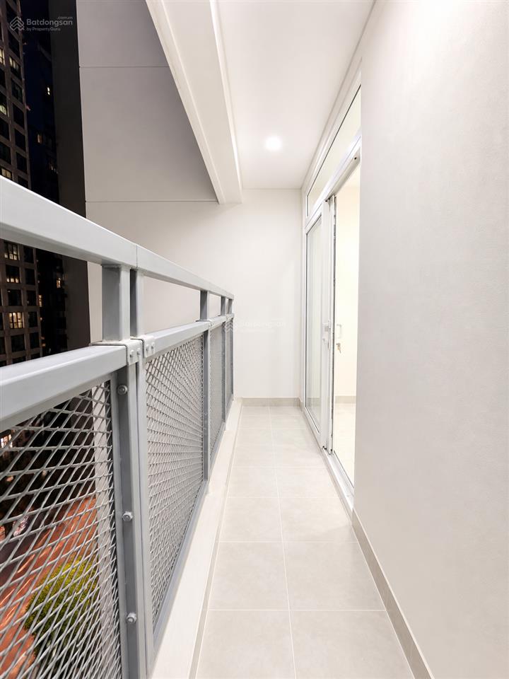Chính chủ bán căn hộ 90 nguyễn hữu cảnh, 70m2, 2pn,2wc, thang máy, view sông ,sổ hồng