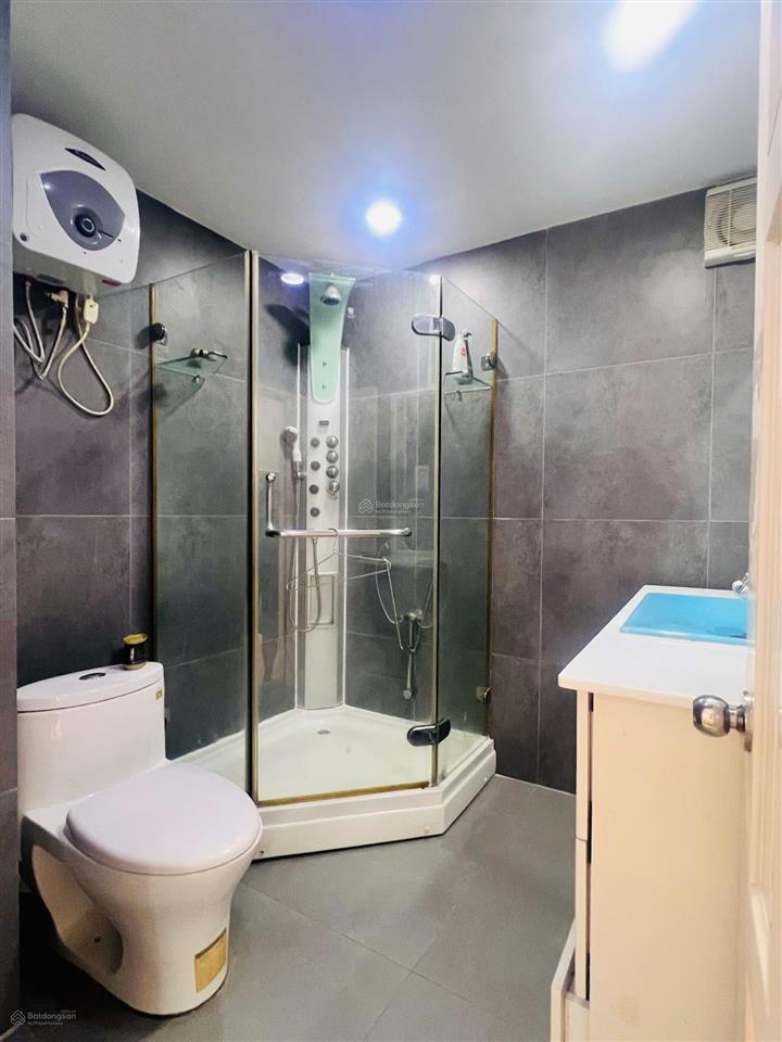 Bán căn góc c/cư phan văn trị, 3pn, 2wc, ban công, sổ hồng, thang máy