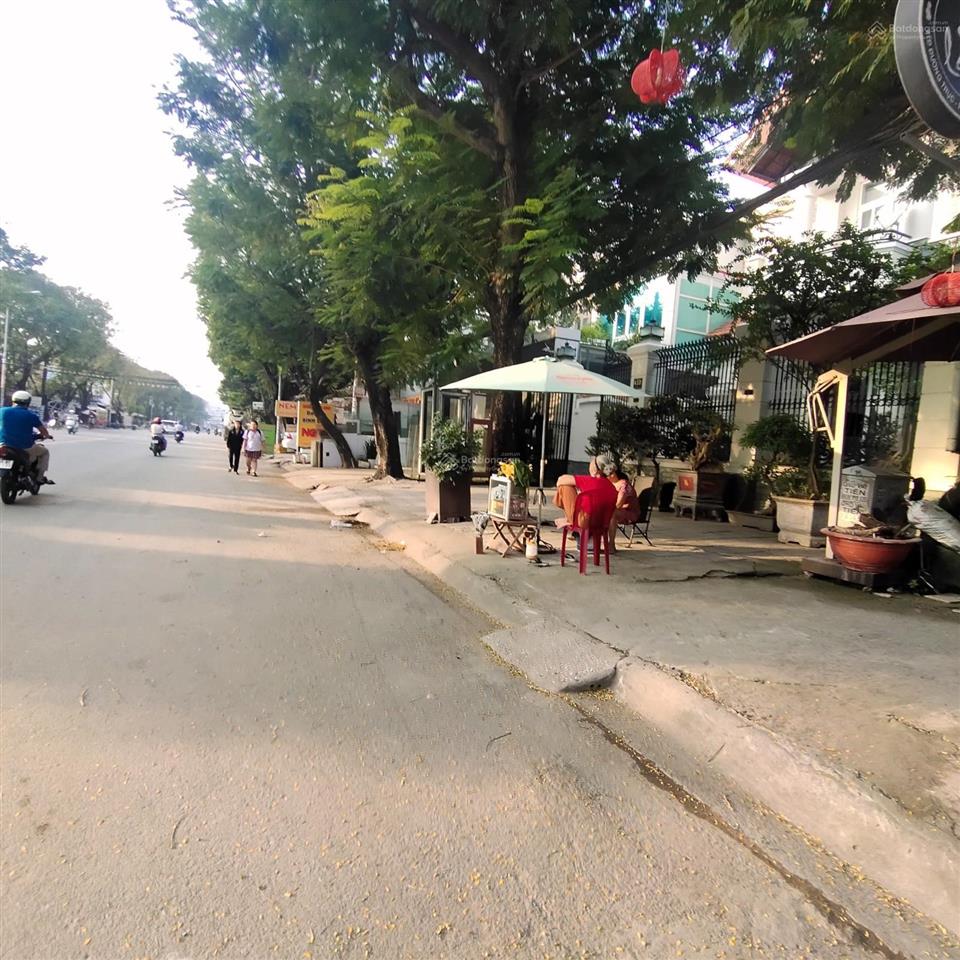 Chính chủ cho thuê căn góc  đặng thùy trâm, 7x24m, 3 tầng, giá 32 tỷ