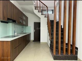 Giá cực chất!! bán nhà quận hoàng mai, 40m2x4 tầng, vị trí thuận lợi, sổ đỏ chính chủ