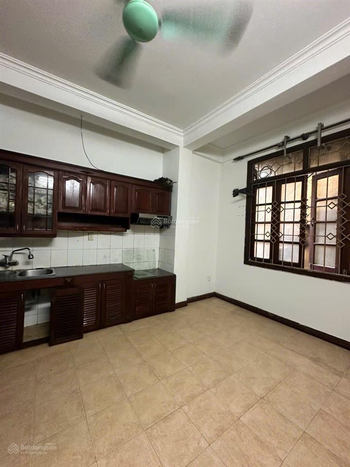Chính chủ cho thuê nhà riêng tại ngõ cống trắng, 20m², 5 tầng, 3 ngủ phù hợp hộ gia đình, sinh viên