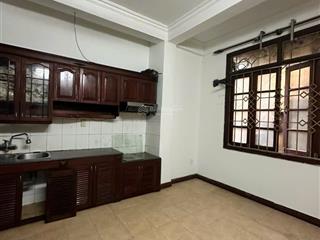 Chính chủ cho thuê nhà riêng tại ngõ cống trắng, 20m², 5 tầng, 3 ngủ phù hợp hộ gia đình, sinh viên