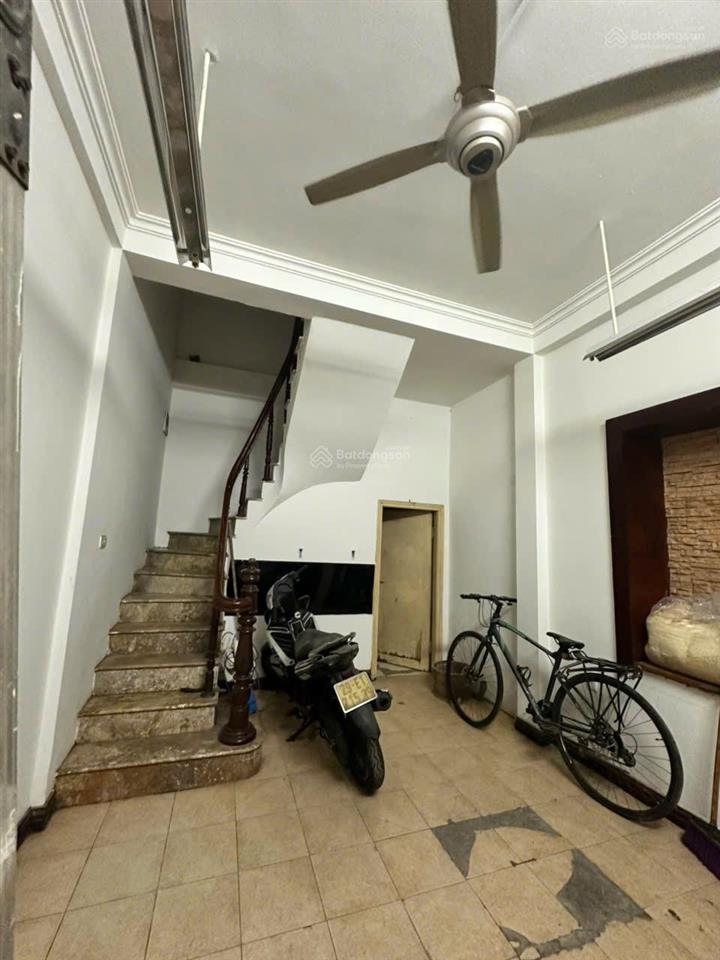 Chính chủ cho thuê nhà riêng tại ngõ cống trắng, 20m², 5 tầng, 3 ngủ phù hợp hộ gia đình, sinh viên