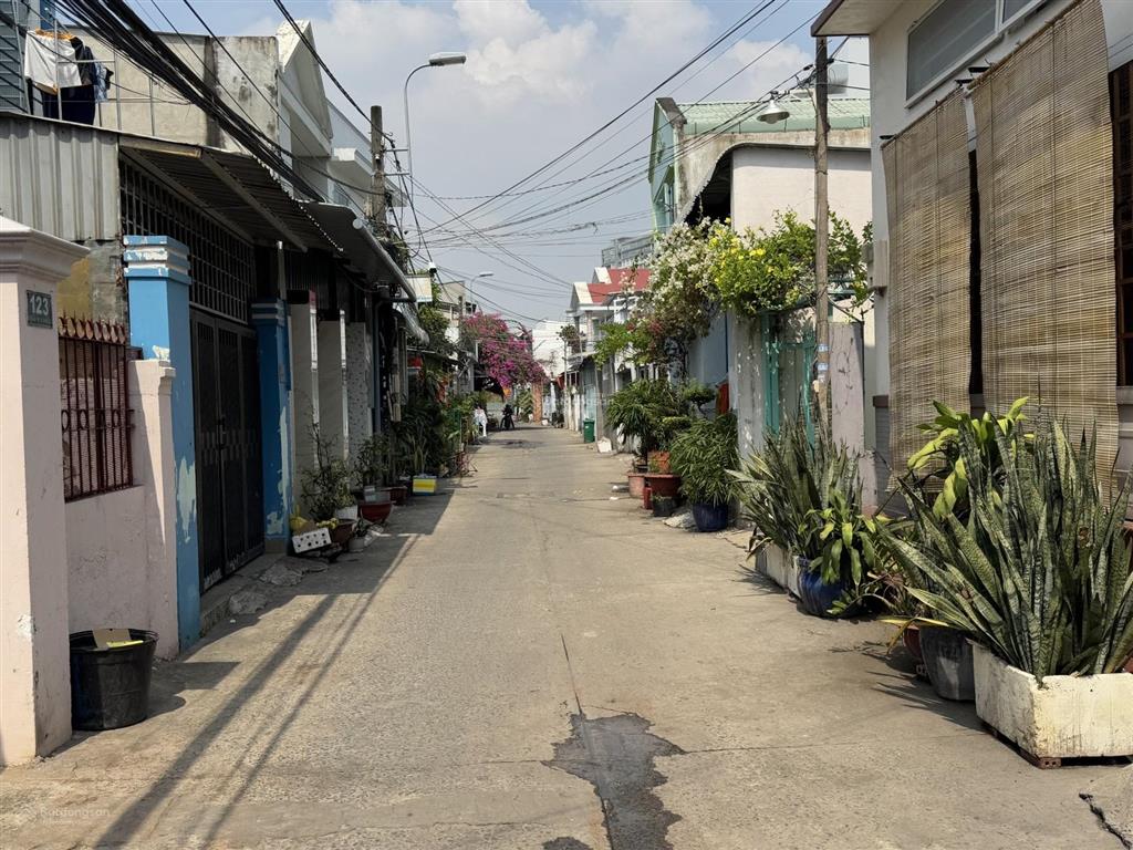 Nhà cũ  bán đất full thổ cư mai chí thọ ( 7 x 34m ) giá chào bán 25 tỷ phường an phú  thủ đức