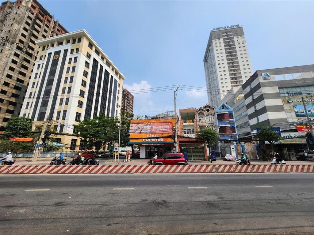 Nhà đất 1200m2 (11 x 18 nở hậu 20m) full thổ cư mặt tiền kinh doanh huỳnh tấn phát quận 7