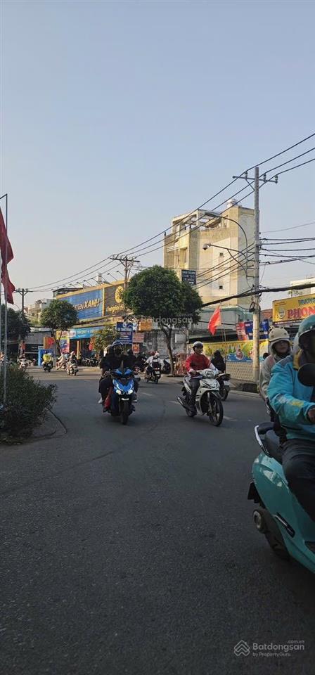 168m2 (4.5 x 33) mặt tiền kinh doanh đường đình phong phú c4 xây dựng mới 6 tầng