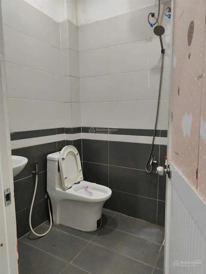 Nhà hiếm phân khúc khu vực trường thọ 40m2 (5x8) hẻm oto có sân đậu oto chung giá chỉ 3.26 tỷ tl .