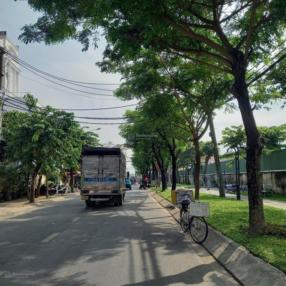 Chỉ 5tỷ750 nhà 3 tầng  thới an 16, q12  hẻm xe hơi  5.5x16m  khu nhà cao tầng, an ninh