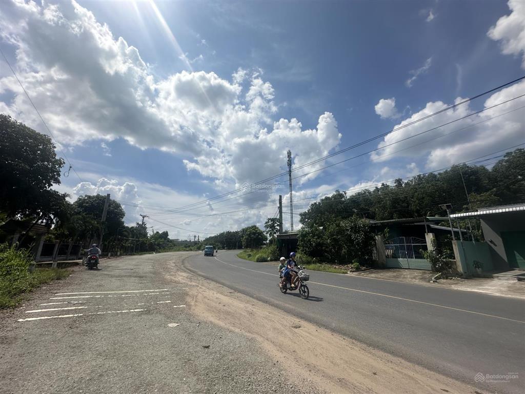 Bán đất mt kinh doanh ngay dh507 tphcm  594,9m2 có 100m2 thổ cư  đúng giá 790tr shr