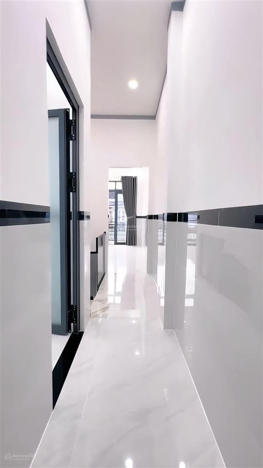 Chính chủ cần bán nhà 1 lầu 4*20m, giá 740 triệu đường trịnh quang nghị gần chợ phú lạc