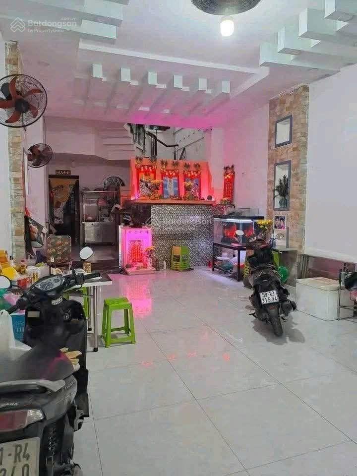 Bán nhà riêng 5*20 chính chủ, giá 750 triệu đường tân liêm, gần chợ phú lạc