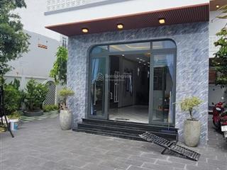 Chính chủ cần bán nhà 1 lầu + vườn, giá 1tỉ140 diện tích 312m, gần bệnh viện trường học tân kiên