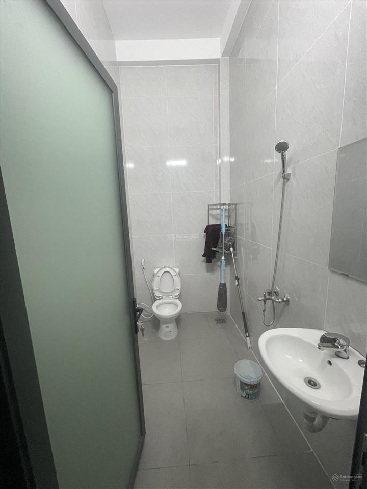 Bán nhà hẻm 3,5m lạc long quân , p8, tân bình  dt 4 x 14 m  giá chỉ 8,2 tỷ tl