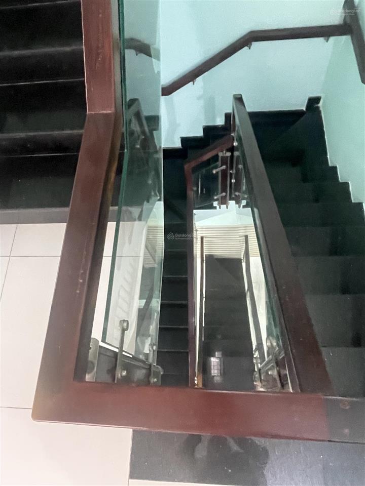 Bán nhà hẻm 3,5m lạc long quân , p8, tân bình  dt 4 x 14 m  giá chỉ 8,2 tỷ tl