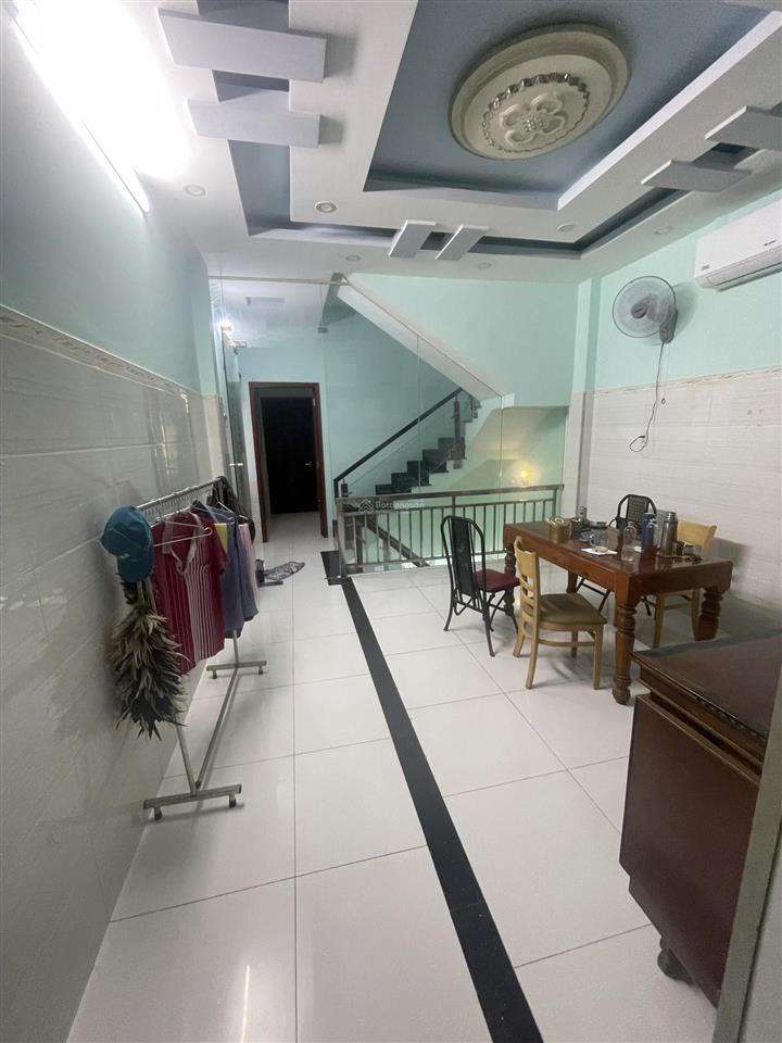 Bán nhà hẻm 3,5m lạc long quân , p8, tân bình  dt 4 x 14 m  giá chỉ 8,2 tỷ tl
