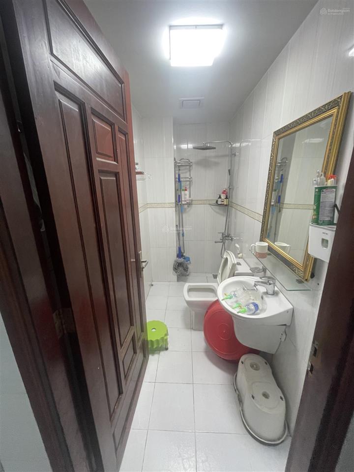 Bán nhà hẻm 3,5m lạc long quân , p8, tân bình  dt 4 x 14 m  giá chỉ 8,2 tỷ tl