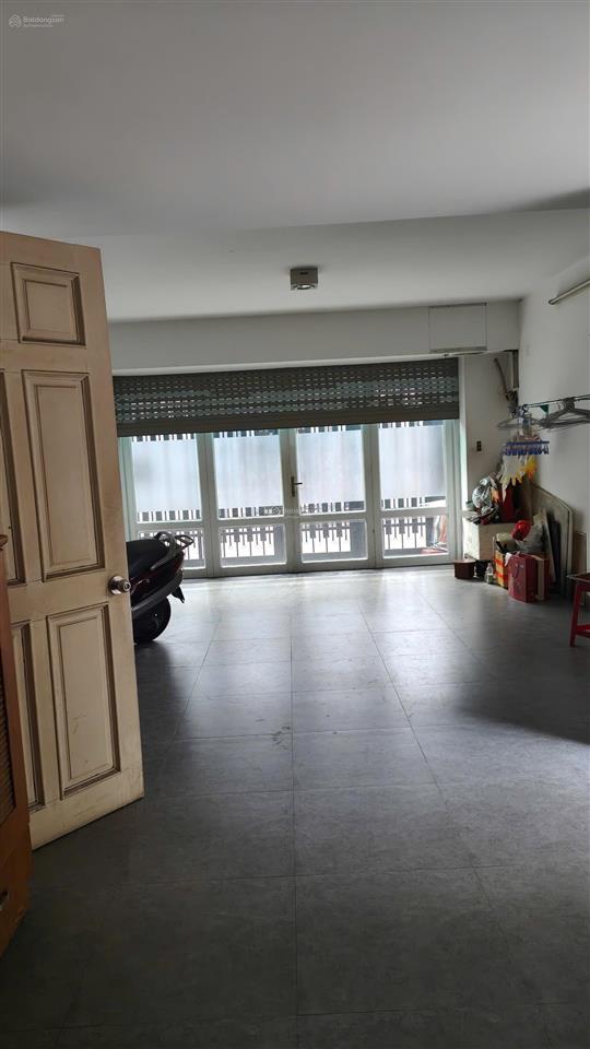 Bán nhà căn góc hẻm xe hơi 6m đường cách mạng tháng 8 , q3  dt 5,3 x 19m  chỉ có 236tr/m2
