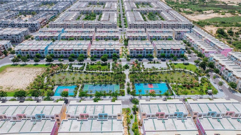 Bán nhà ven biển chỉ từ 4,150 tỷ sở hữu lâu dài tại bãi biển top đẹp nhất việt nam