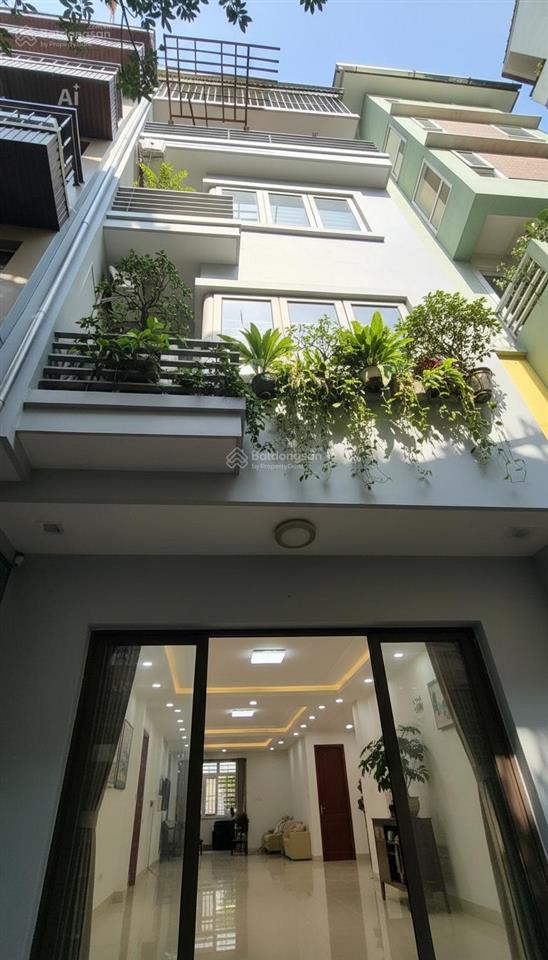 Bán nhà sang mỹ định cư, nhà phố ngọc hà, trung tâm ba đình 56m, 6 phòng khép kín, chỉ 15,5 tỷ