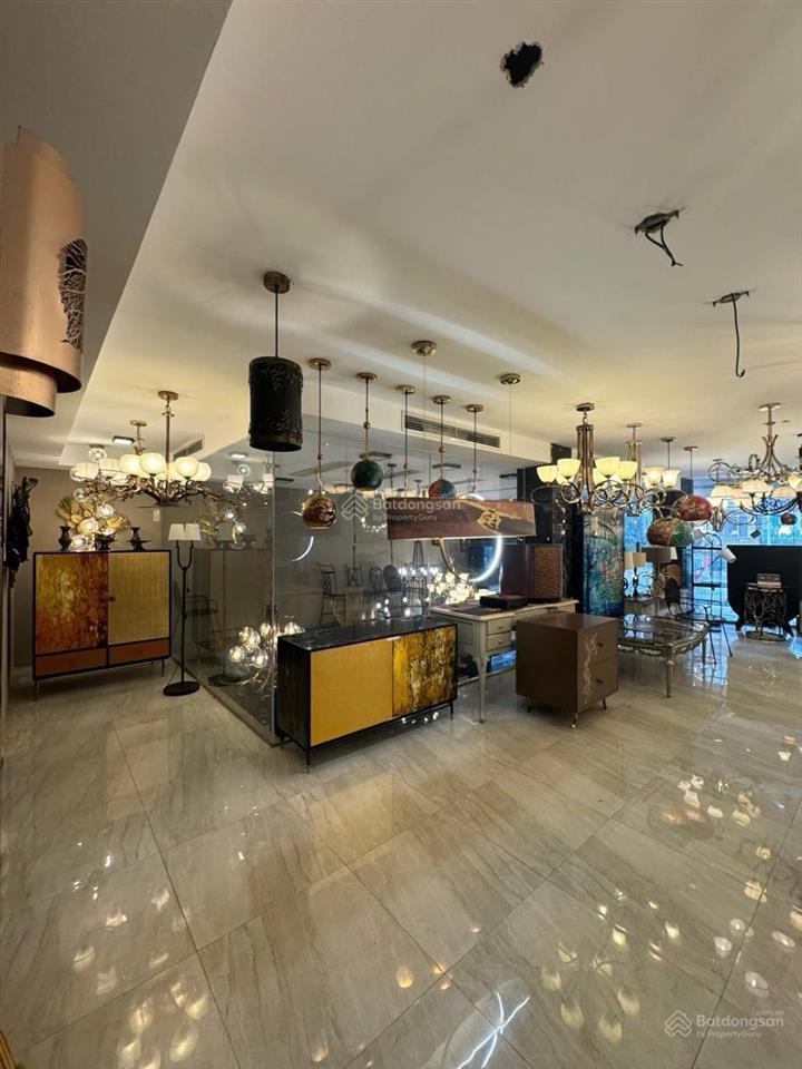 Bán toà nhà văn phòng mặt đường âu cơ,tây hồ,trong đê, đường như sân bay, 155m,8 tầng,mặt tiền 10m