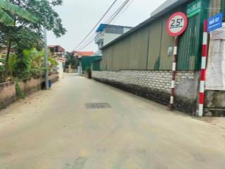 Bán gấp lô đất đẹp gần ủy ban, khu công nghiệp.