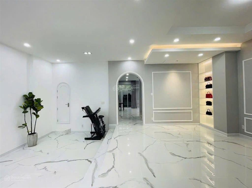 Cho thuê nhà 38a nguyễn đình chính, phú nhuận.