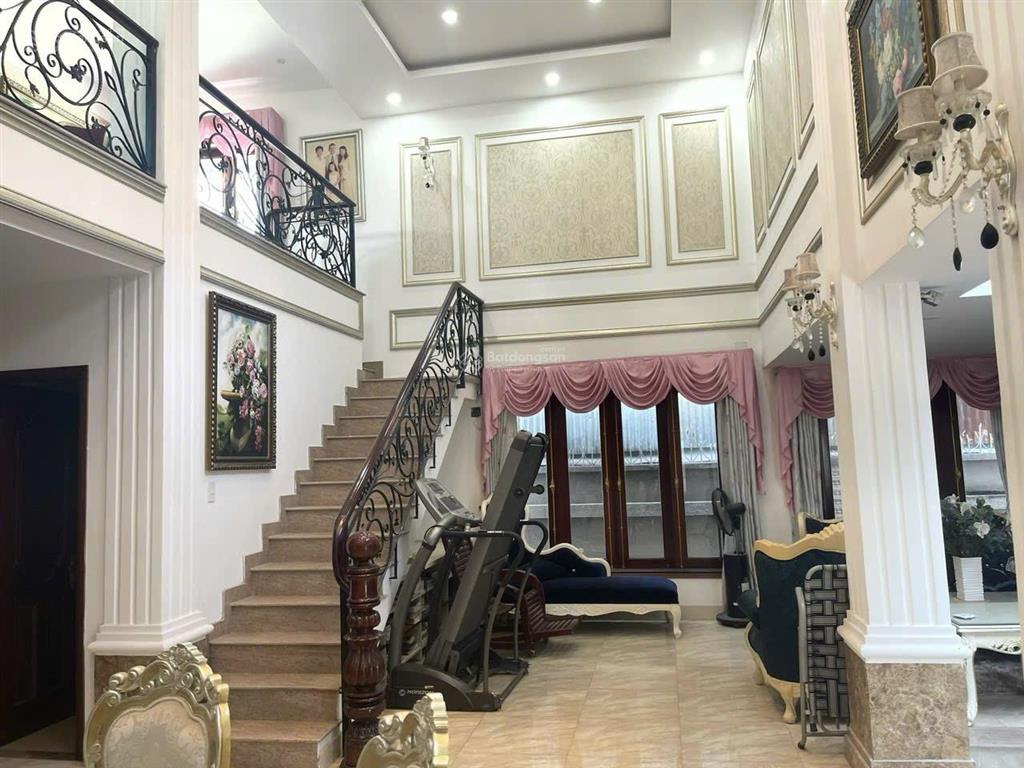 Xuất cảnh bán gấp biệt thự cần giuộc 859m2| mặt tiền tl835| giá 15 tỷ| full nội thất| sổ đỏ