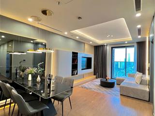 Chỉ còn vài căn mandarin garden 3pn  172m2  giá tốt chỉ 25tr/th  full.  0327 005 ***