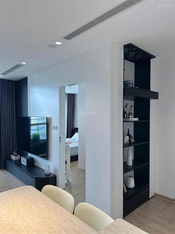 Cho thuê goldseason 47 nguyễn tuân 3 ngủ full đồ  nội thất mới tinh  giá 19tr/th.  0327 005 ***