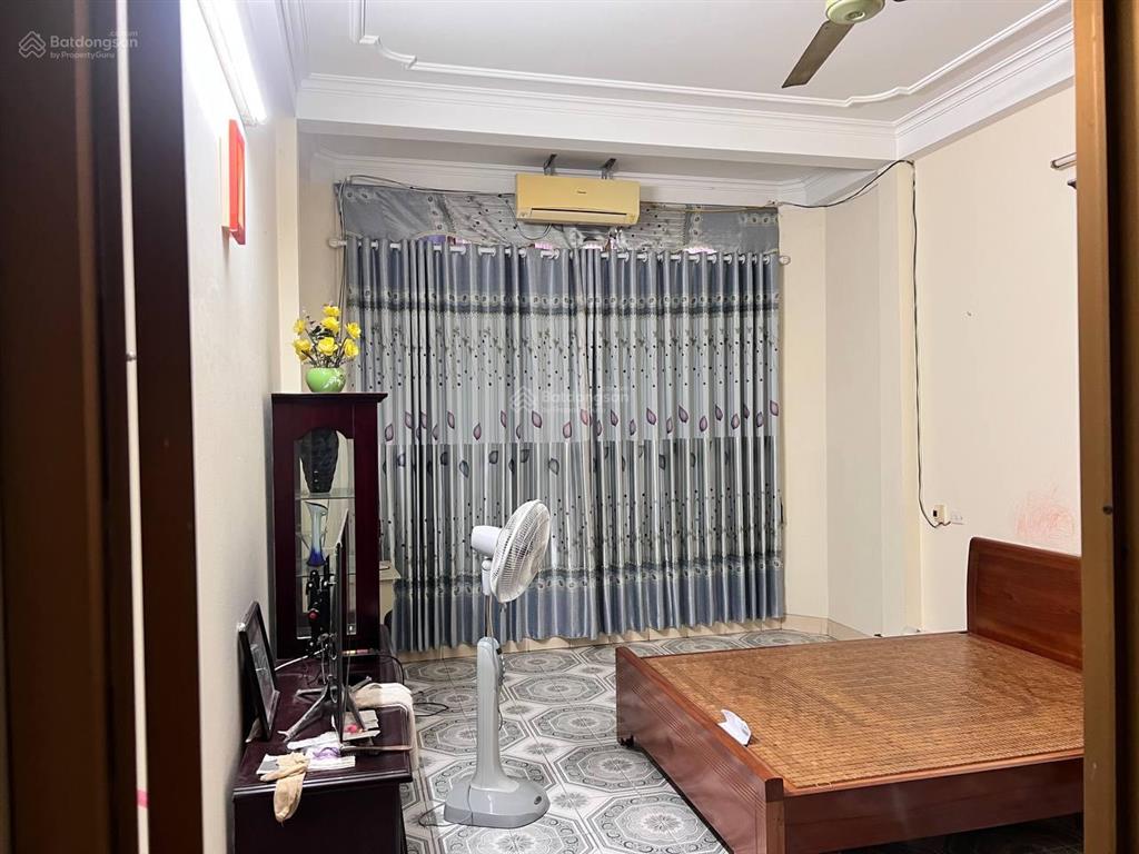 Chính chủ cho thuê nhà riêng mặt phố lý thường kiệt, hà đông. dt 40m²*4 tầng. mt 4m. giá 12,5tr