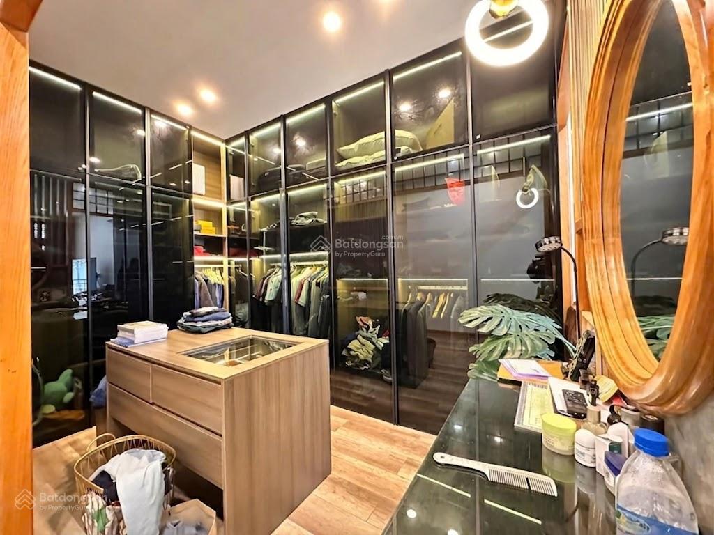 Cho thuê nguyên căn nhà liền kề vinhomes marina cực đẹp  4 pn  105m2  có thang máy. 40tr/tháng
