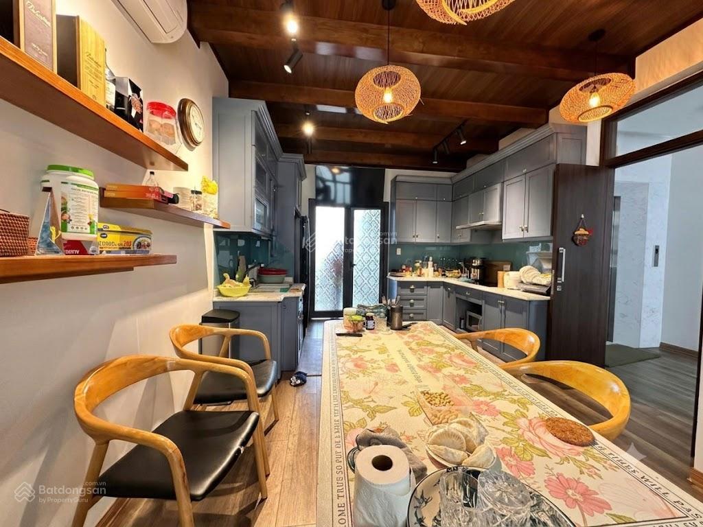Cho thuê nguyên căn nhà liền kề vinhomes marina cực đẹp  4 pn  105m2  có thang máy. 40tr/tháng