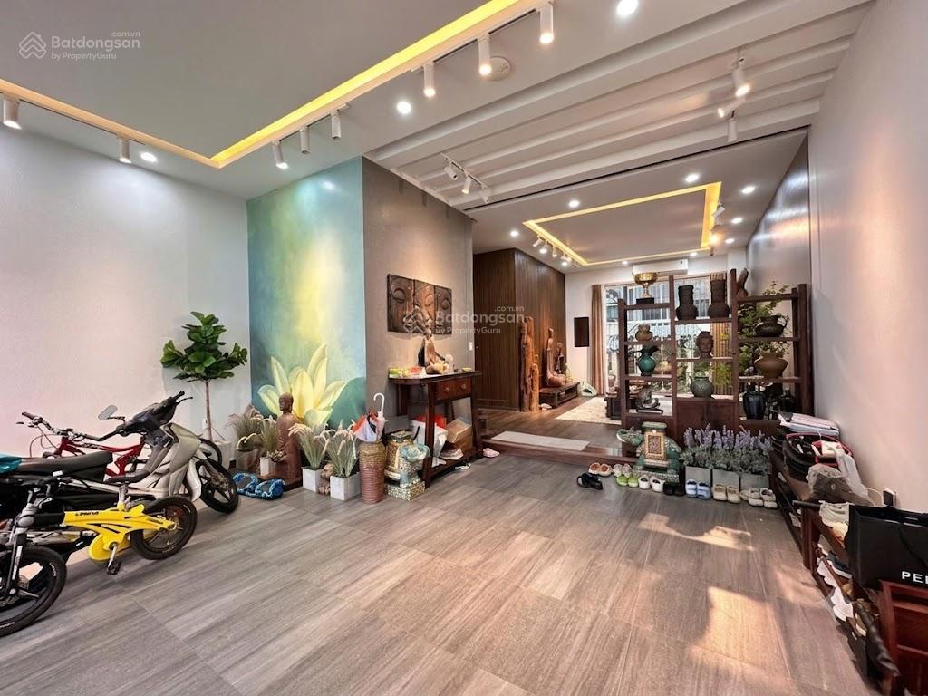 Cho thuê nguyên căn nhà liền kề vinhomes marina cực đẹp  4 pn  105m2  có thang máy. 40tr/tháng