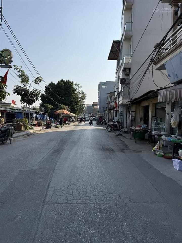 Bán gấp nhà trước tếtsát chợ giườngkinh doanh rất đẹpđường 2 xe tải tránh30m x 1 tầng. 3,6x tỷ