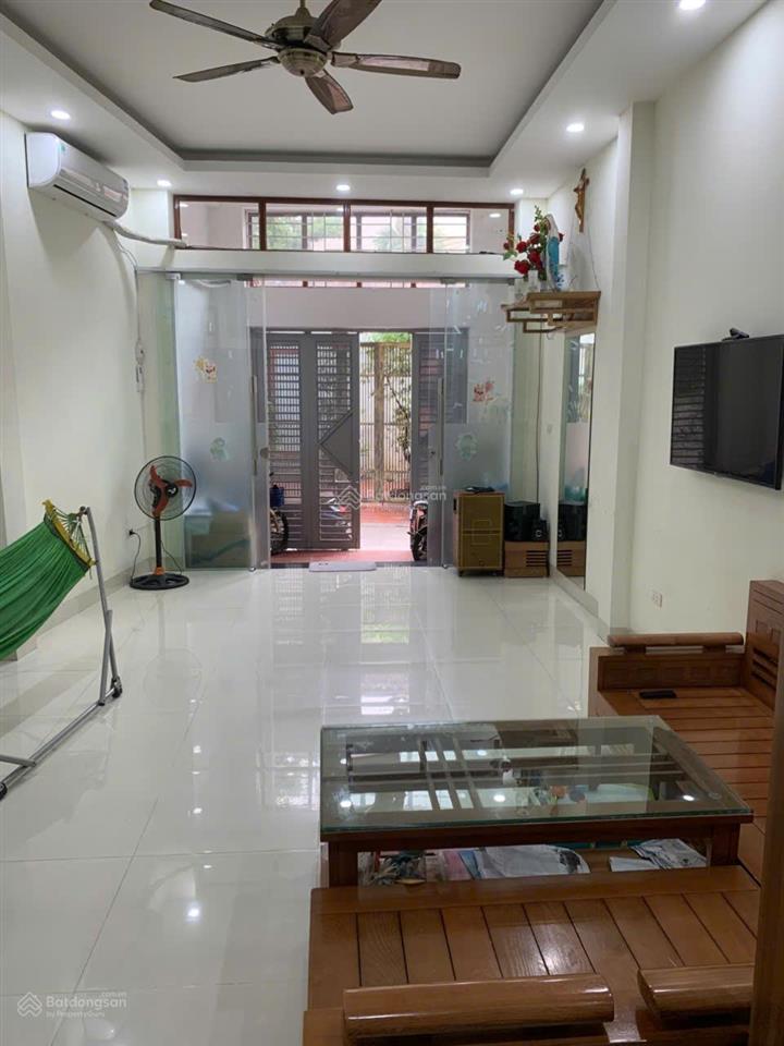 Nhà đẹp tứ hiệp sát đường ô tô 40m2 3 tầng kinh doanh nhỏ giá 5,9 tỷ (có tl)
