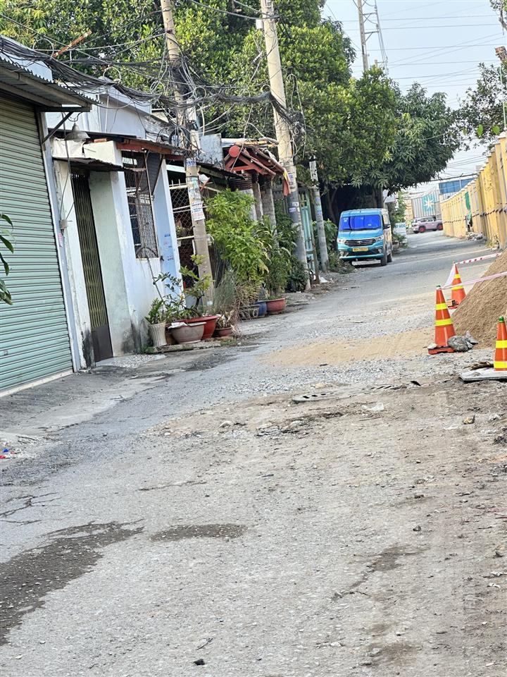 Bán nhà 2t mặt tiền kinh doanh trần thị cát (bà điểm 11) ngay bến xe an sương giá 5,8 tỷ