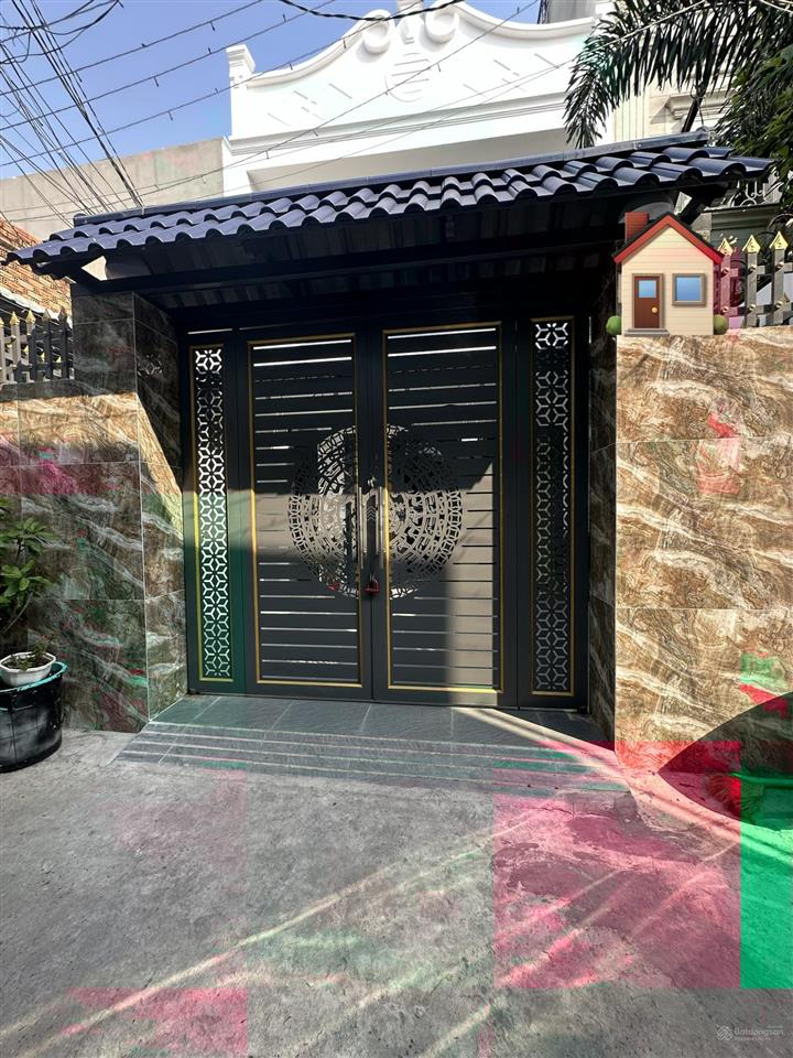 Bán nhà tô ký quận 12, 2 tầng 100m2 gần cầu vượt quang trung, giá 5,6 tỷ