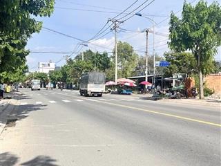 Bán nhà mặt tiền nguyễn văn bứa hóc môn..dt 6x60mdòng tiền gần 400tr.gia 14,2 t tl