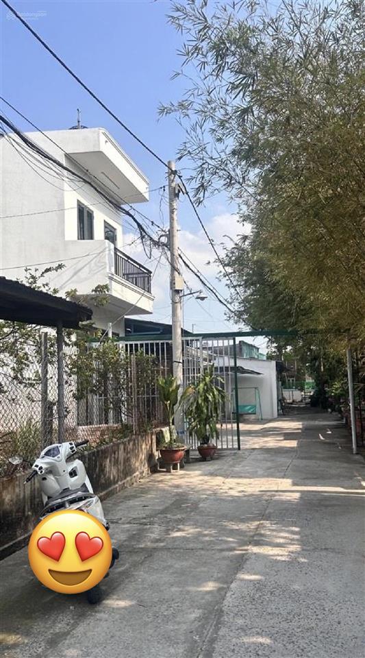 Bán nhà hóc môn ô tô đậu cửa 186m giá chỉ 5.5 tỷ