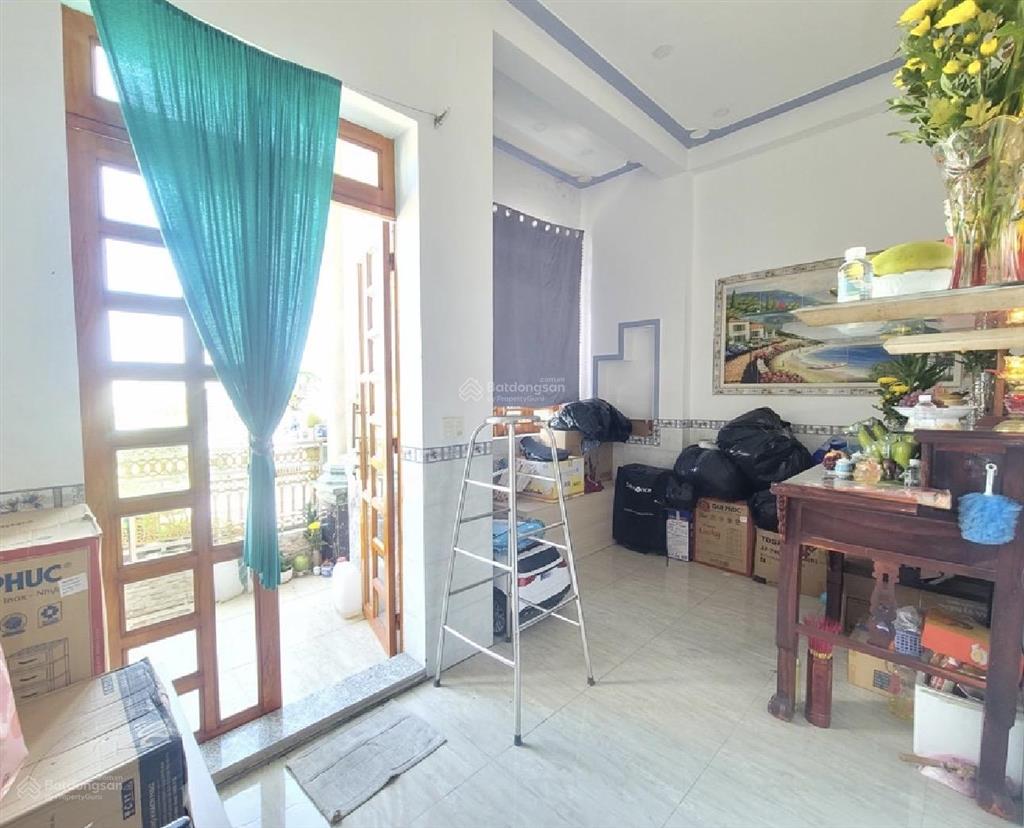 Bán nhà mặt tiền thới tam thôn, hóc môn 3 tầng giáp q12.dt 5,8x19m
