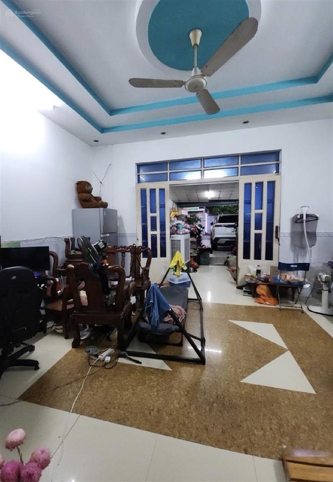 Chủ gấp bán nhà tân hiệp hóc môn đường xe tải 6m 134m giá chỉ 4,25 tỷ