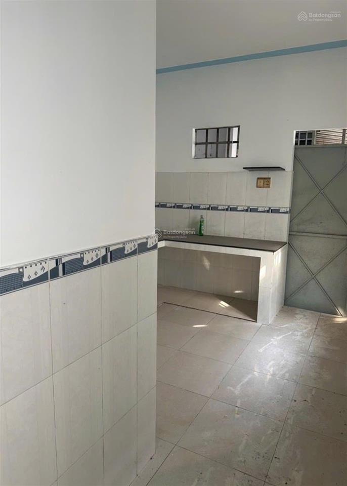 Bán nhà mặt tiền đường nhựa thị trấn hóc môn 171m2 có dãy trọ, giá chỉ 5,8 tỷ