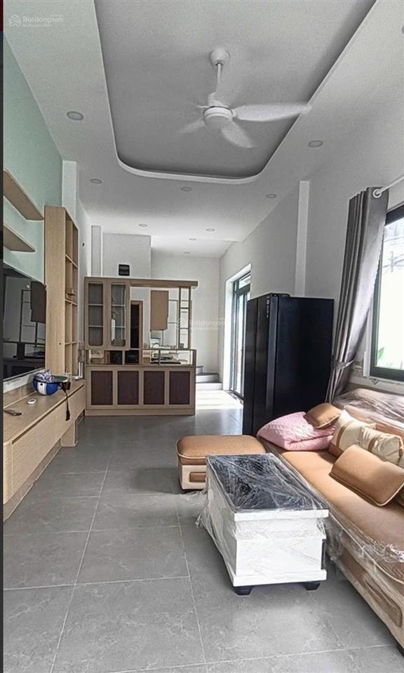 Bán nhà đẹp mới xây tân xuân, hóc môn, 150m2, 2 tầng full nội thất, hẻm xe hơi, chỉ 5,3 tỷ