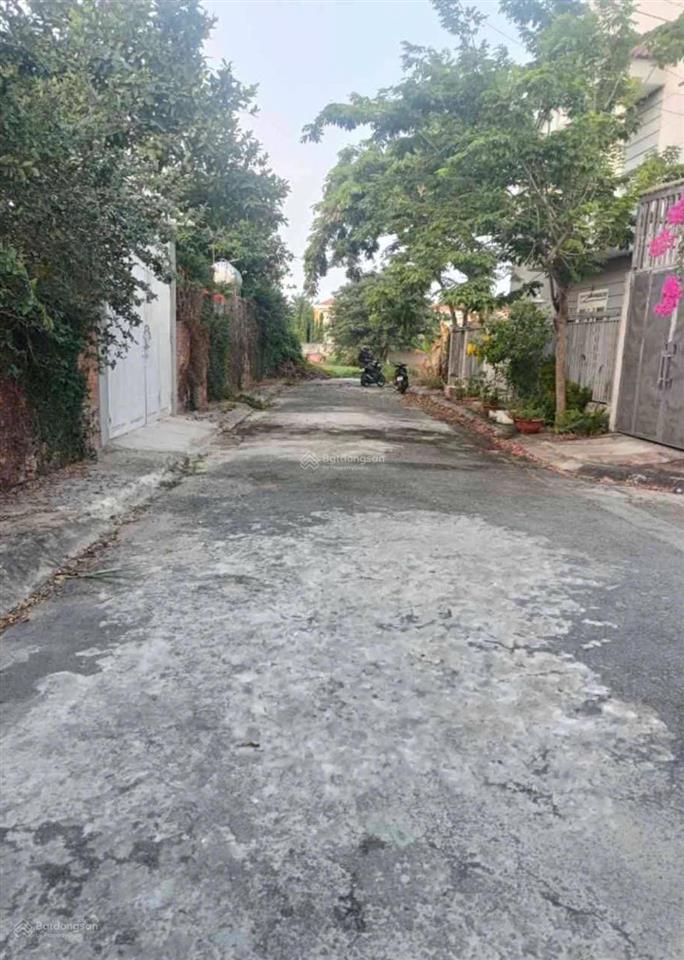 Cần bán gấp lô đất siêu đẹp bà điểm 4, giáp quận 12 164m ngang 10m đường nhựa 8m chỉ 6,1t