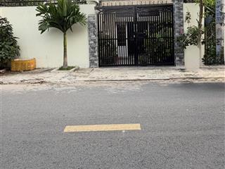 Nhà mặt tiền thới tam thôn 8x26m đường nhựa 8m thông 9 tỷ tl