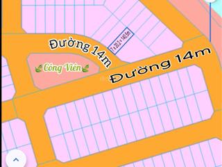Cần bán tái định cư phú đông 140,5m đối diện công viên / sổ hồng riêng / xây dựng tự do 