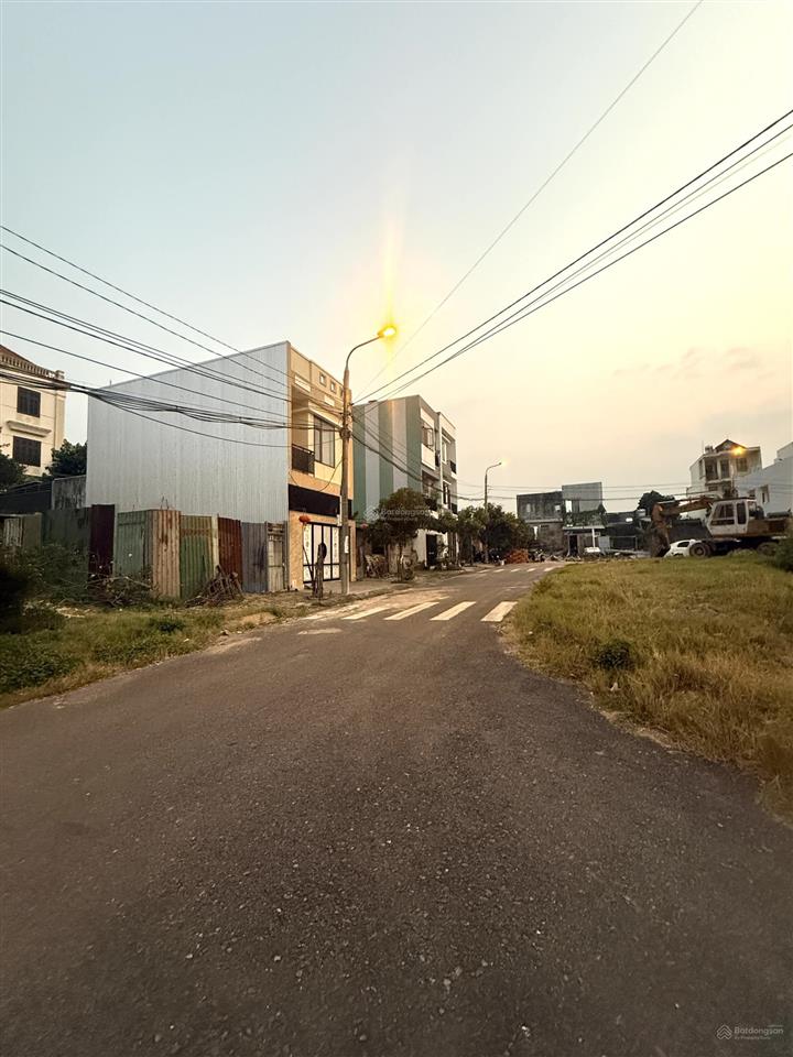 Cần tiền giảm 100tr, bán nhanh lô đường 5m5 xuân thiều 36, bên cạnh mikazuki, cách biển 200m