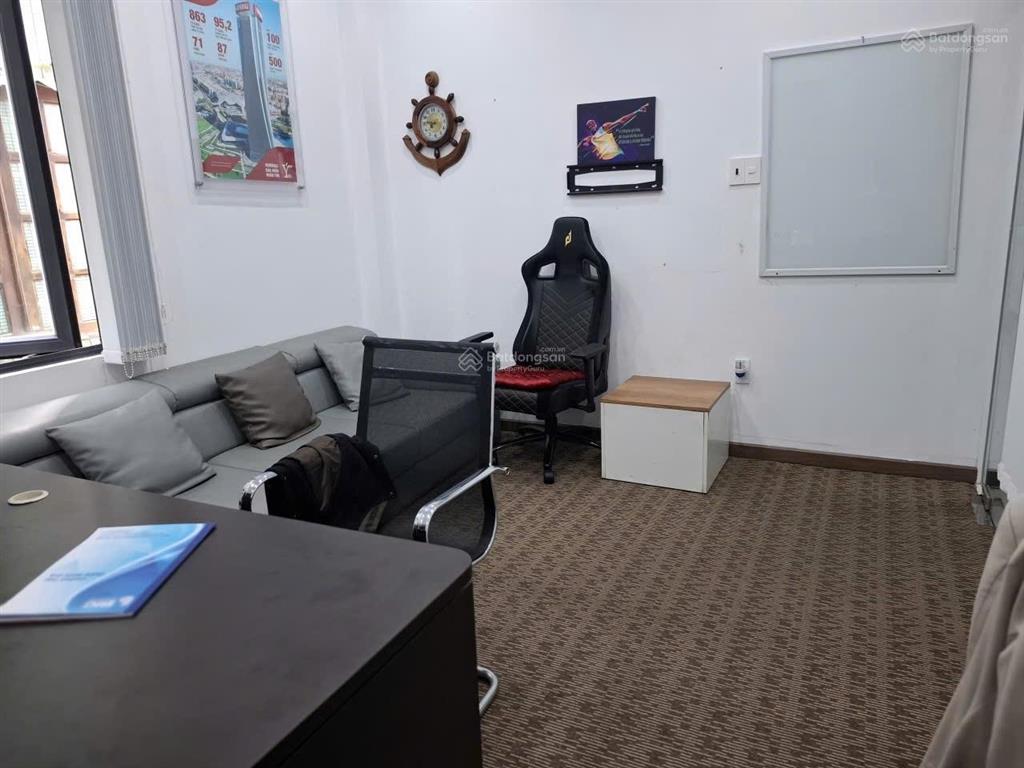 Do cần chuyển địa điểm văn phòng, tôi giảm 500tr cần bán nhánh nhà 3 tầng mt đường 33m điện b phủ