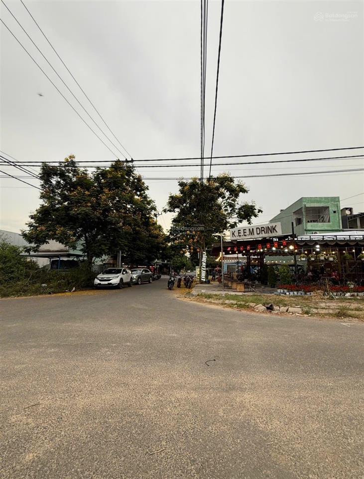 Giá rẻ, sạch sẽ, tđc hòa liên 5, view trường học, gần nguyễn tất thành